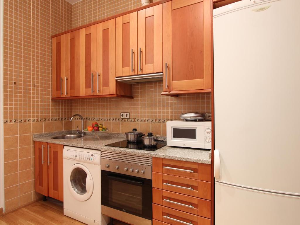 Apartamentos Good Stay Prado Madrid Zimmer foto